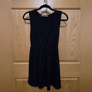 Elegant Black Sleeveless Dress